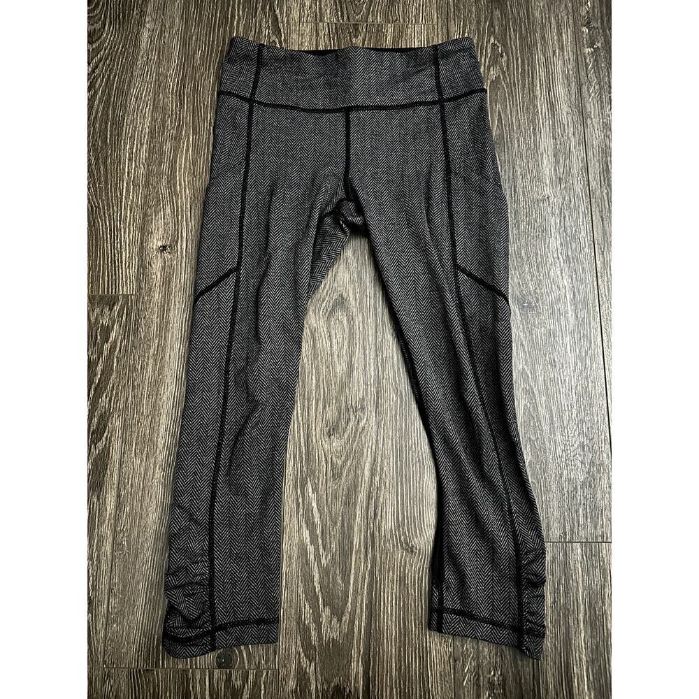 Lululemon Speed Crop Giant Herringbone Black Heathered Black size 6
